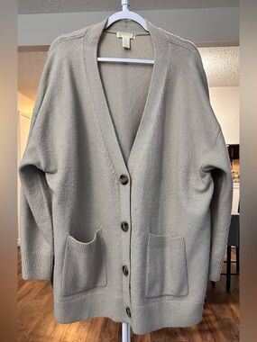 H&M Beige Oversized V-Neck Button Cardigan
